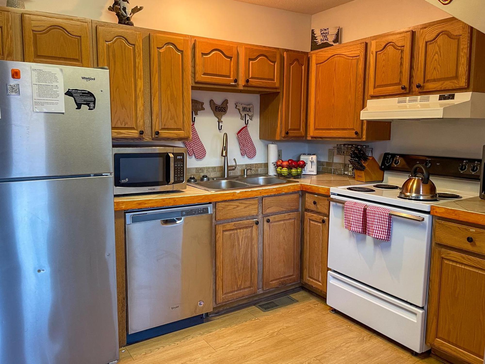 Heavenly View - Bear Themed Cabin, Hottub, Dog-Friendly, Near Gatlinburg Exterior photo